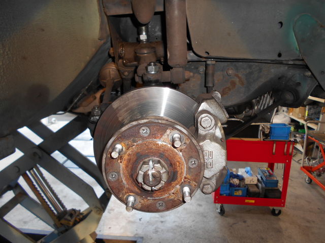 Sim様 再び異音 今度は右側です スタッフブログ ローバーミニ専門店キャメルオート