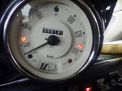 AZM_5540