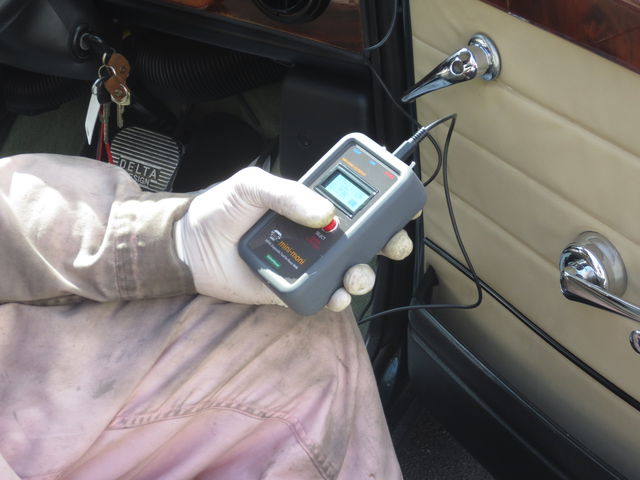 ローバーミニ用車両診断ツール mini-moni まったーマンがあなたのmini-moniデータで一緒に故障探究します