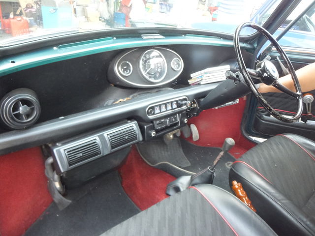 Med様 車検ですね フェンダーアーチきれいにしましょう スタッフブログ ローバーミニ専門店キャメルオート