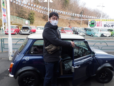 AZM_7068