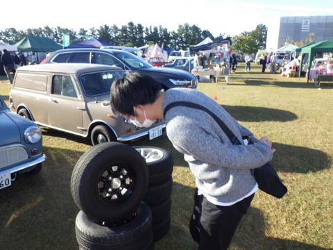 AZM_3025