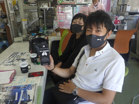 AZM_4384