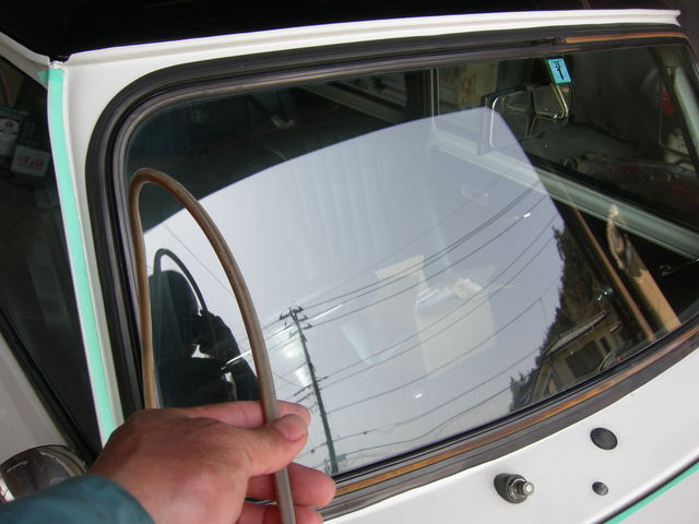ローバーミニ フロントガラス フロントガラス交換（ローバー ミニ・MK IX）by のりさん7