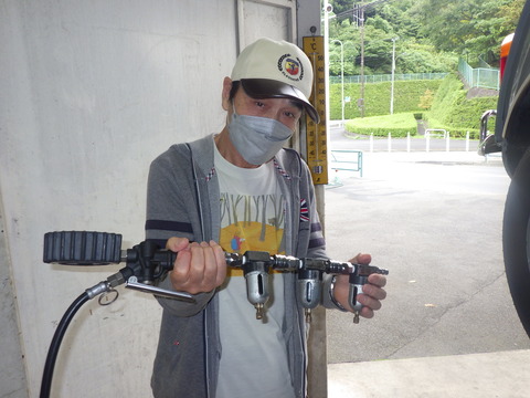 MNK_9882