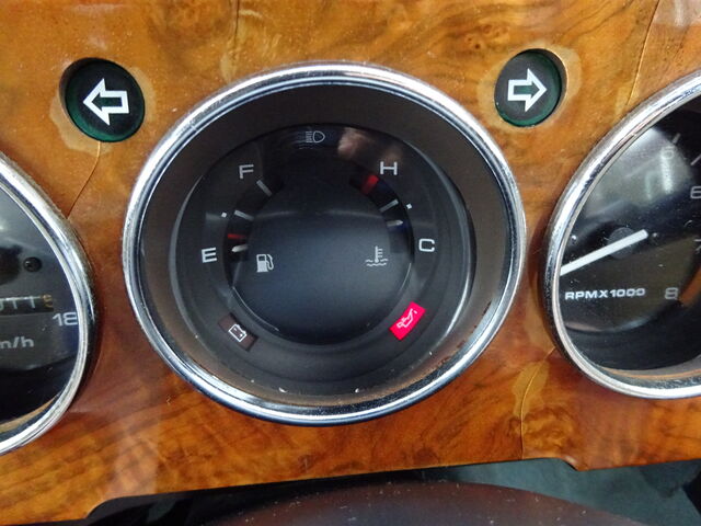 Kby様 満タンにしてもゲージが満タンにならないのは気持ちが悪いです スタッフブログ ローバーミニ専門店キャメルオート