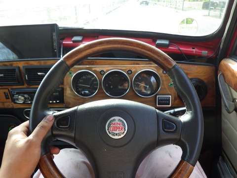AZM_7357