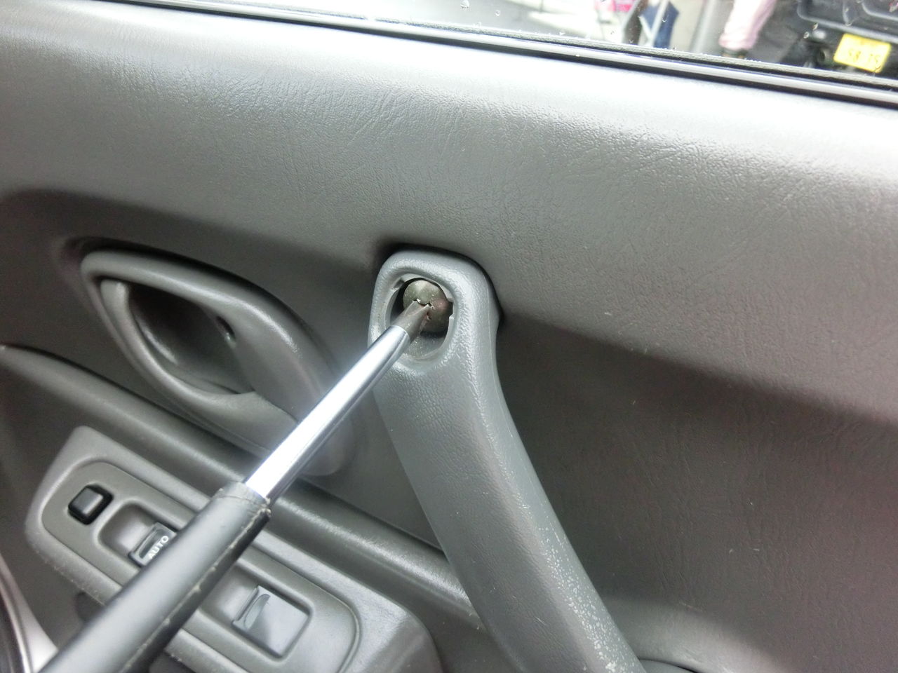 Jb23ドア内張りのびろびろしたアイツ ジムニースタジオ 甲府昭和インター店 スタッフブログ