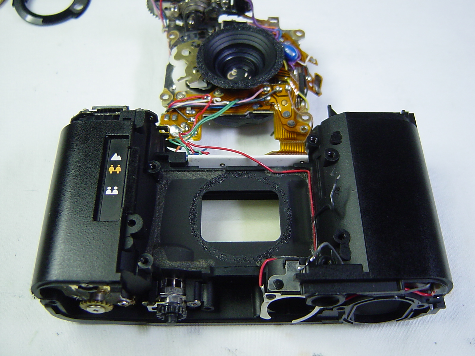 カメラ修理 オリンパス XA2 其の四 : カメラ修理工房日記