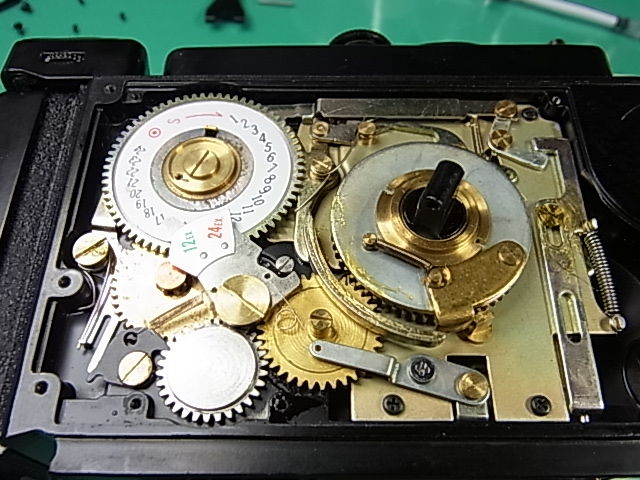 カメラ修理 YASHICA Mat-124G（ヤシカマット124G） : カメラ修理工房