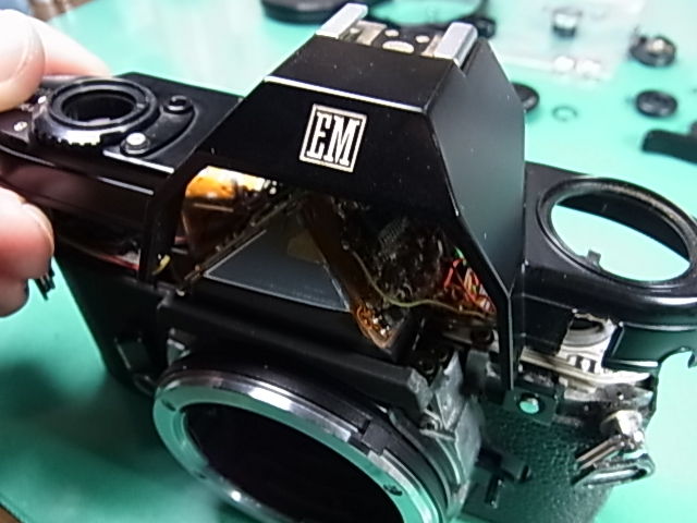 カメラ修理 Nikon Em ニコンem カメラ修理工房日記 みの虫のひとりごと