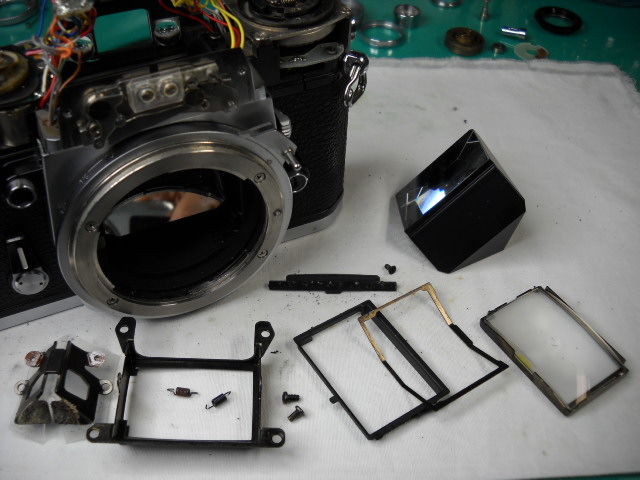 Nikomat EL 黒 50mm f2 分解整備済 露出計正常 凹みあり 素っ気 保証
