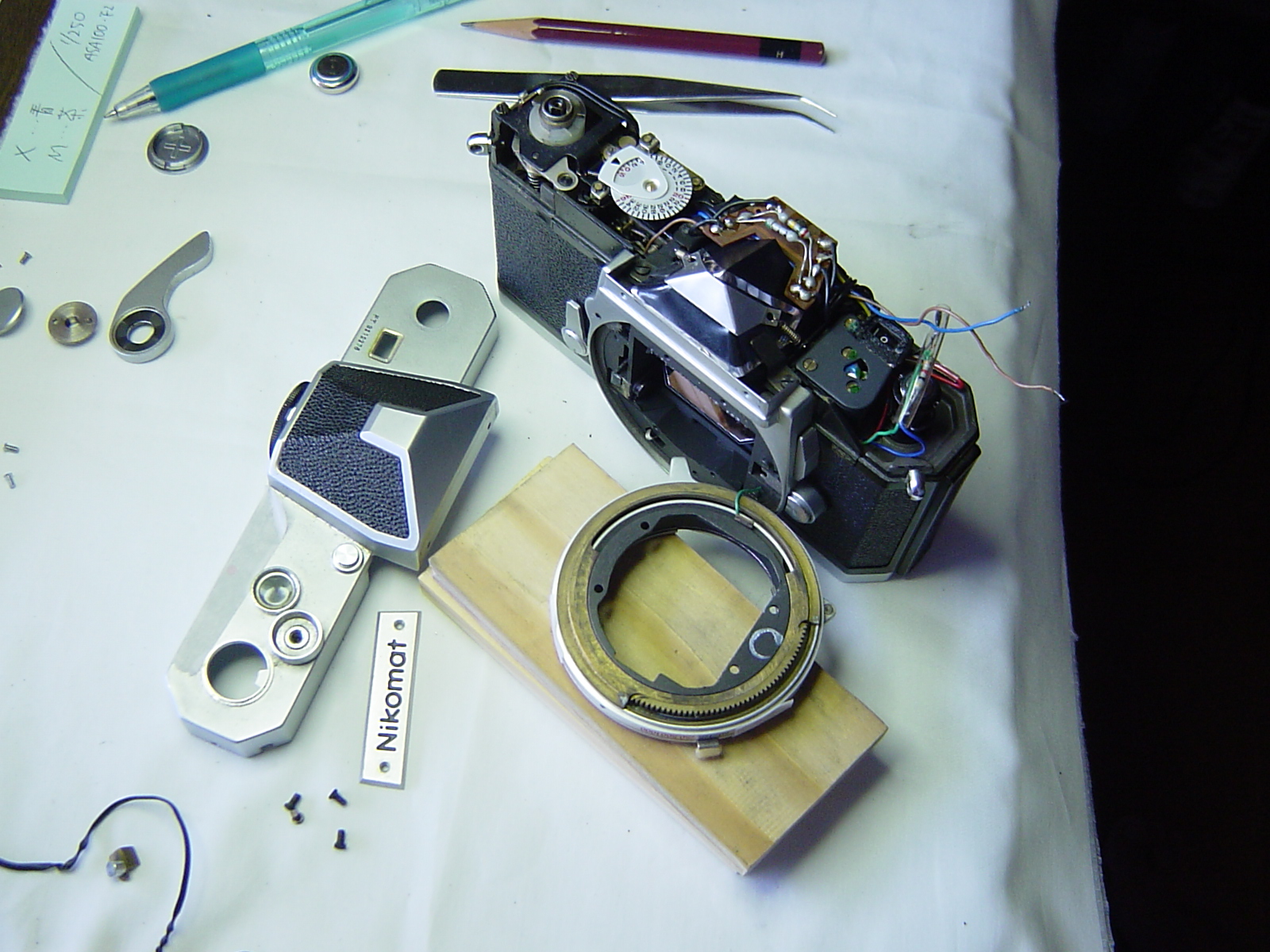 カメラ修理 ニコマートFT 其の二 : カメラ修理工房日記－－みの虫の