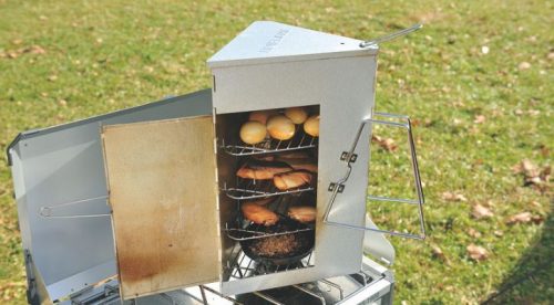 おすすめ キャンプ先でつくれる 燻製機 について作り方やおすすめ道具などまとめ ムースのキャンプブログ