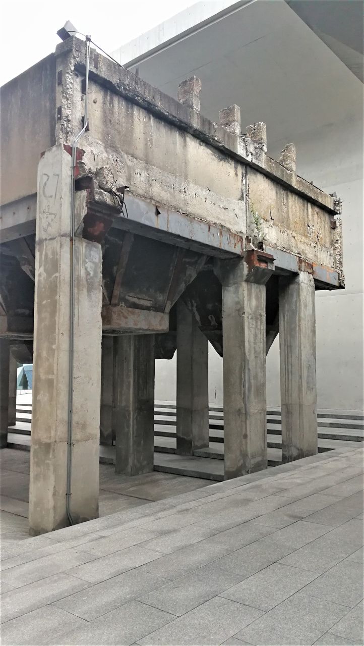 上海建築観光案内 Shanghai Review CAMSAガラスの部屋
      「龍美術館西岸館」中国で打放しはきつい WEST BUND注目プロジェクトの出来栄えは？ EP31
    コメント