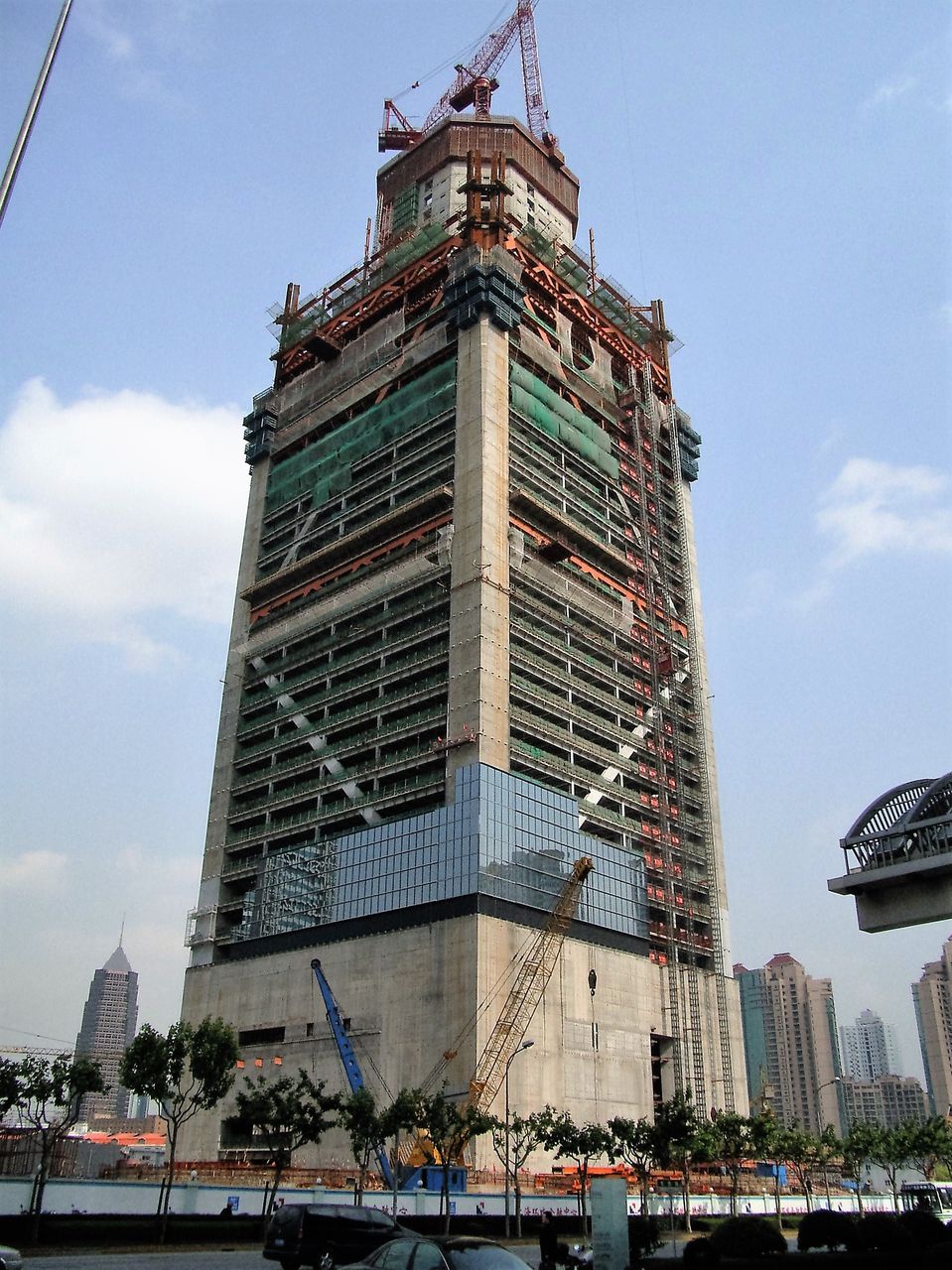 中国美術　多層球 中国杭州で計画が浮上した渓谷の崖のようなツインビル「シティ