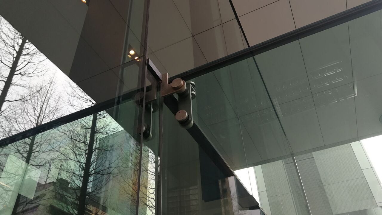 Dpg構法 ガラスファサードの現在地 参考文献 建築ガラス豆知識 Ep368 上海建築観光案内 Shanghai Review Camsa ガラスの部屋