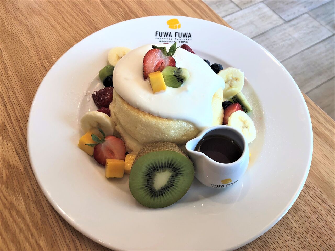 カナダで日本のスフレパンケーキを食す【Fuwa Fuwa Japanese