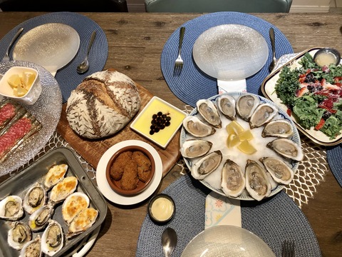 今年のクリスマスディナーの主役はパン そしてタパスのテイクアウト Tapagria カナダ生活 お酒と共に モザイク文化の魅力