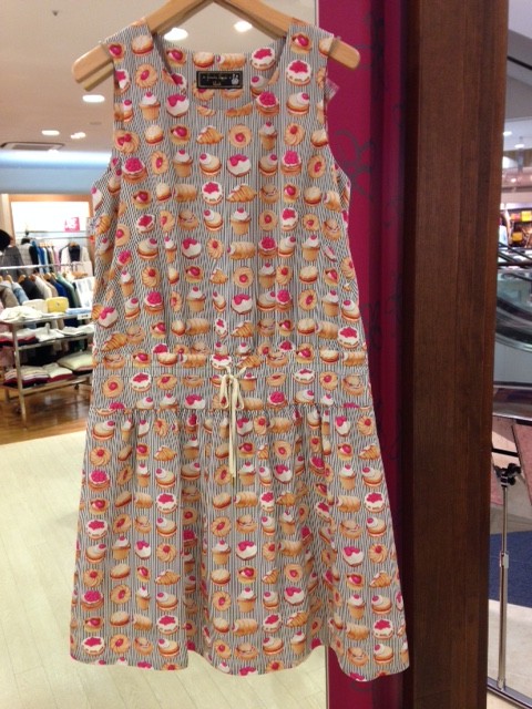 フランシュリッペ ベーカリー柄ワンピ Canal Street マーサ21店