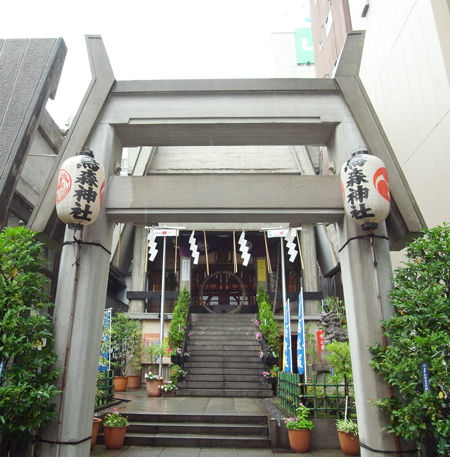 烏森神社・鳥居1