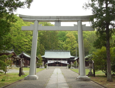 山梨県護国神社2