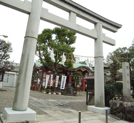 高木神社境内