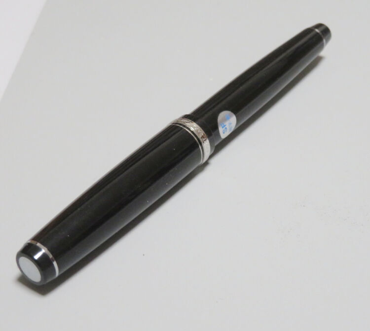 Pilot Elabo エラボ 万年筆 黒 SFペン先 Amazon.co.jp: パイロット万年筆 エラボー ブラック 太字軟 (SB