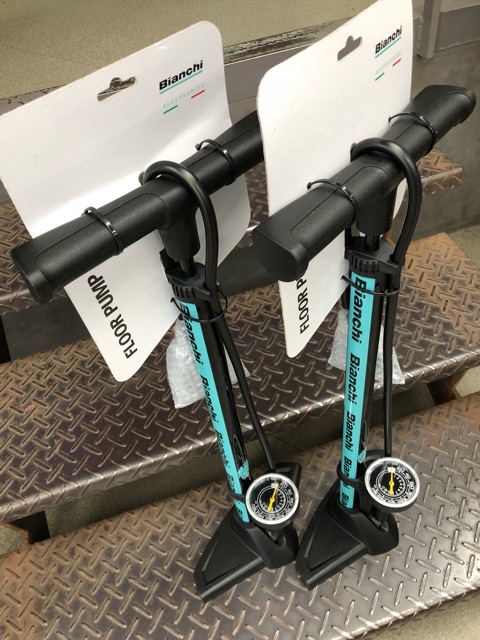 Bianchi KUMA 空気入れ付き Bianchi KUMA 空気入れ付き