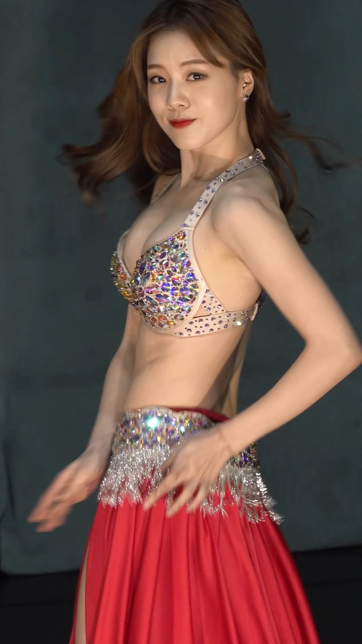 Youtube 韓国の美人ベリーダンサー イム ソンミ ちゃん 美しすぎる演舞 世間陰茎気質