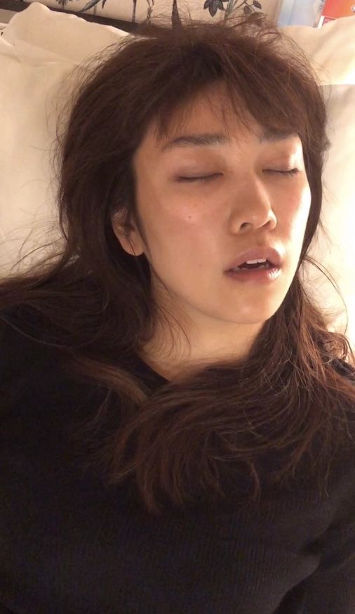 美しいolのだらしない寝顔 半目あり 世間陰茎気質