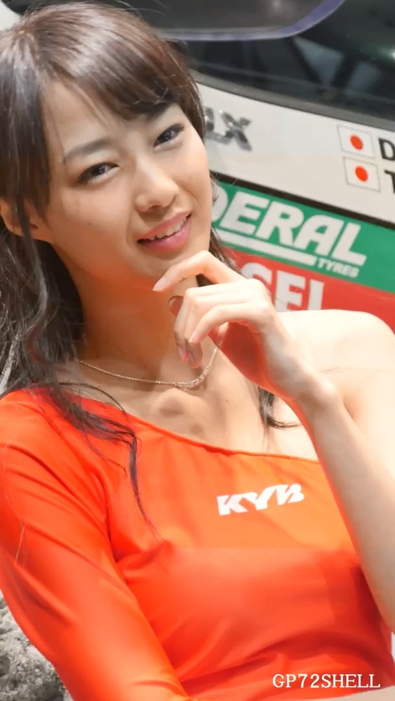 東京オートサロン2017 KYBブースの”村山久美”ちゃんが可愛い