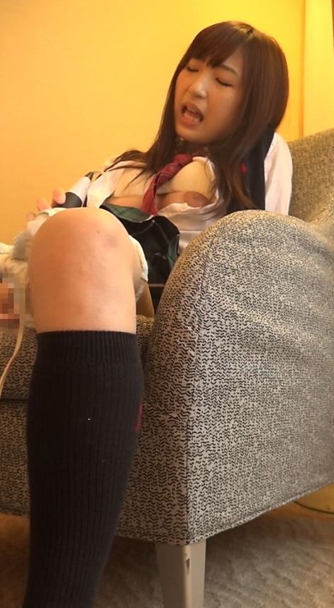 「スマホ専用たて動画 のぞみ 20歳」　南希海