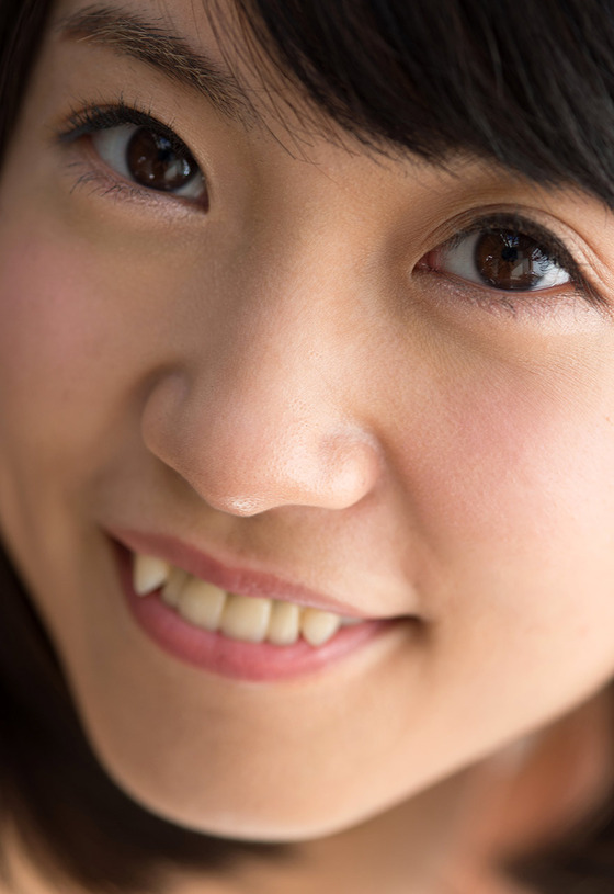 ”長瀬麻美”ちゃん、童顔からは想像もつかない巨大乳輪が超エッチなヌードグラビア