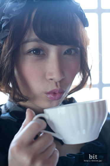 ”きみと歩実”ちゃんのヌードグラビア　【bit】