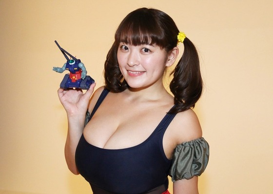 「地球連邦軍 グラドルV作戦 」鈴木咲 橋本梨菜 柳瀬早紀