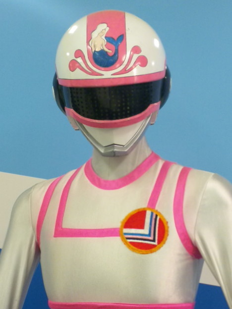 ロリ可愛い”野中あんり”が 戦隊ヒロイン「チェンジマーメイド」風のコスプレ！