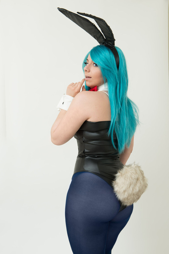 海外コスプレイヤー”momokun”のドラゴンボール ブルマ（バニー）コス