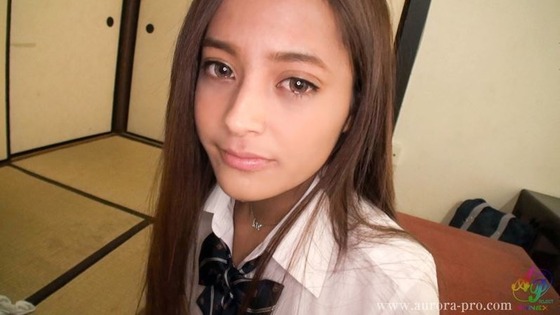 もろ日本人好みの、制服が似合いすぎるハーフ美少女　長谷川モニカ