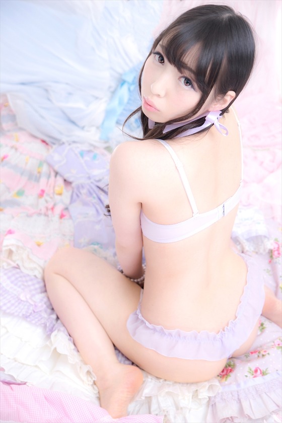 ”福田もか。”ちゃんのお部屋でROM撮っちゃいました！「もかろむっ。」