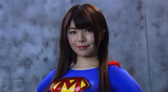 緒川凛ちゃんがアメコミ風ヒロインに変身！「マイティーレディー」