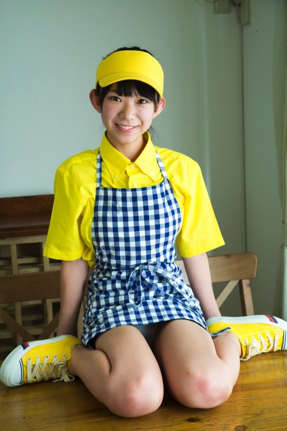 まるで中学生のような童顔にFカップ巨乳、反則的な組み合わせのボディ　長澤茉里奈「まりちゅう日和」