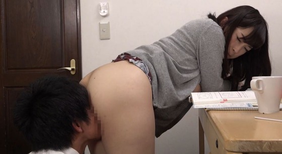 受験生を勃起させた巨乳おばさん家庭教師はヤらずには勉強を進められない」 VOL.1