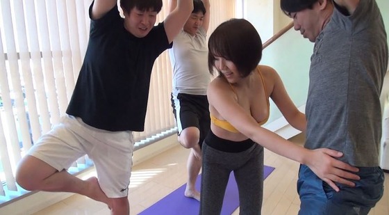 ヨガインストラクターが強制枕営業