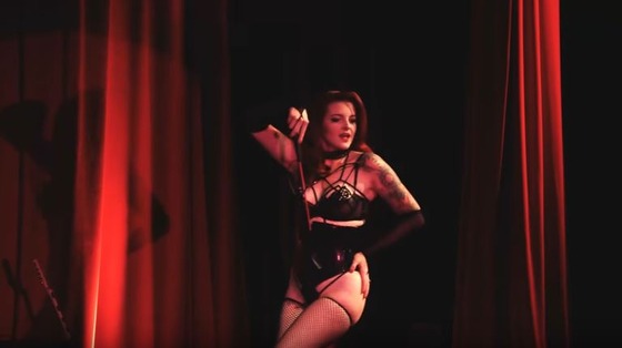 【子供は観ちゃダメ！】バーレスク　脱ぎ脱ぎダンスショー　youtube動画　　11本