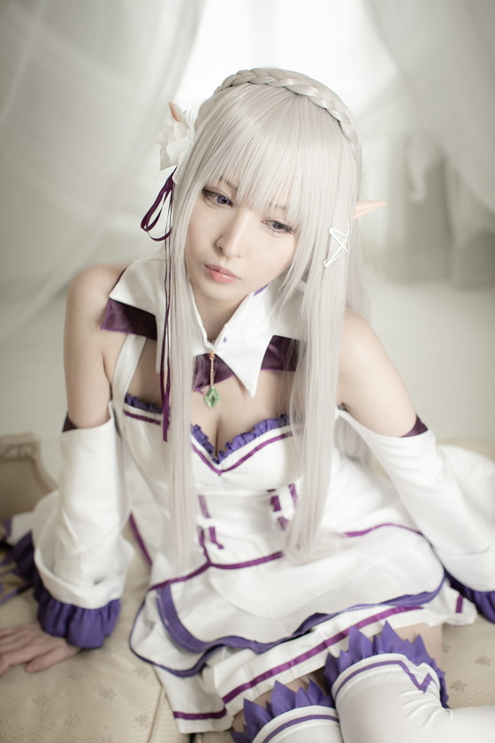 【画像】「リゼロ エミリア」コスプレ