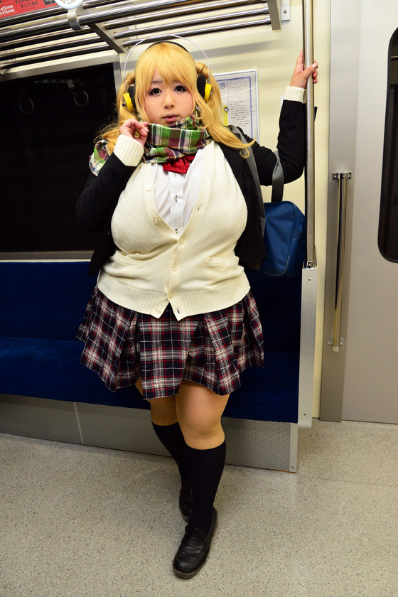 Ｐカップ爆乳コスプレイヤー 星間美佳 ちゃんの「スーパーぽちゃ子」コス　※サンプル画像追加しました