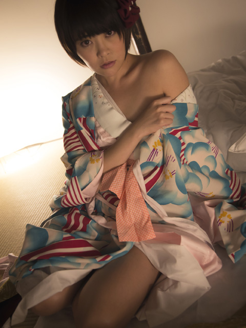 ”みおり舞”ちゃんのセクシーグラビア