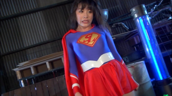”春原未来”ちゃんのセクシー”アメコミヒロイン”コスプレ