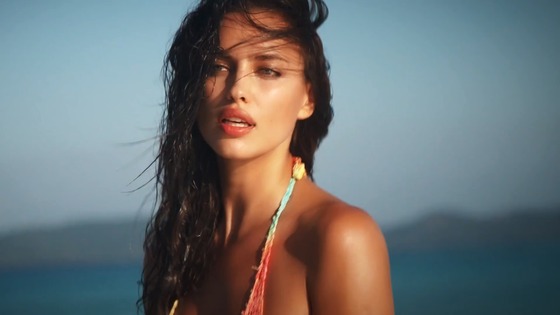 激レア！？日焼けして褐色肌のロシア人美女モデル　Irina_Shayk